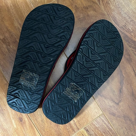 Reef Flip-Flops (Size 13/1) - Picture 3 of 7